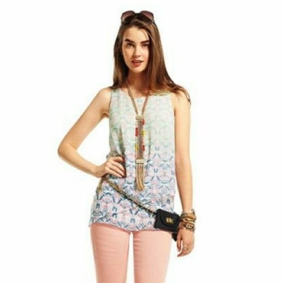 CAbi Mosaic Ombré Tunic - Picture 2 of 5